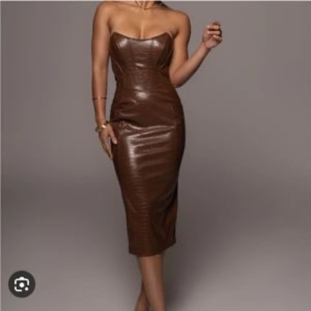 JLUX Label Midi Brown Croc Skirt Size Small